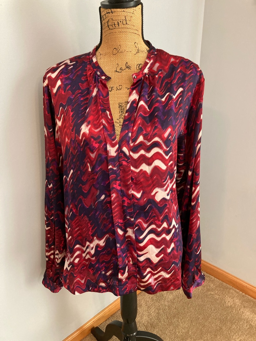 Kenneth Cole Red, Purple & White Wavy-Print Long Sleeve Blouse